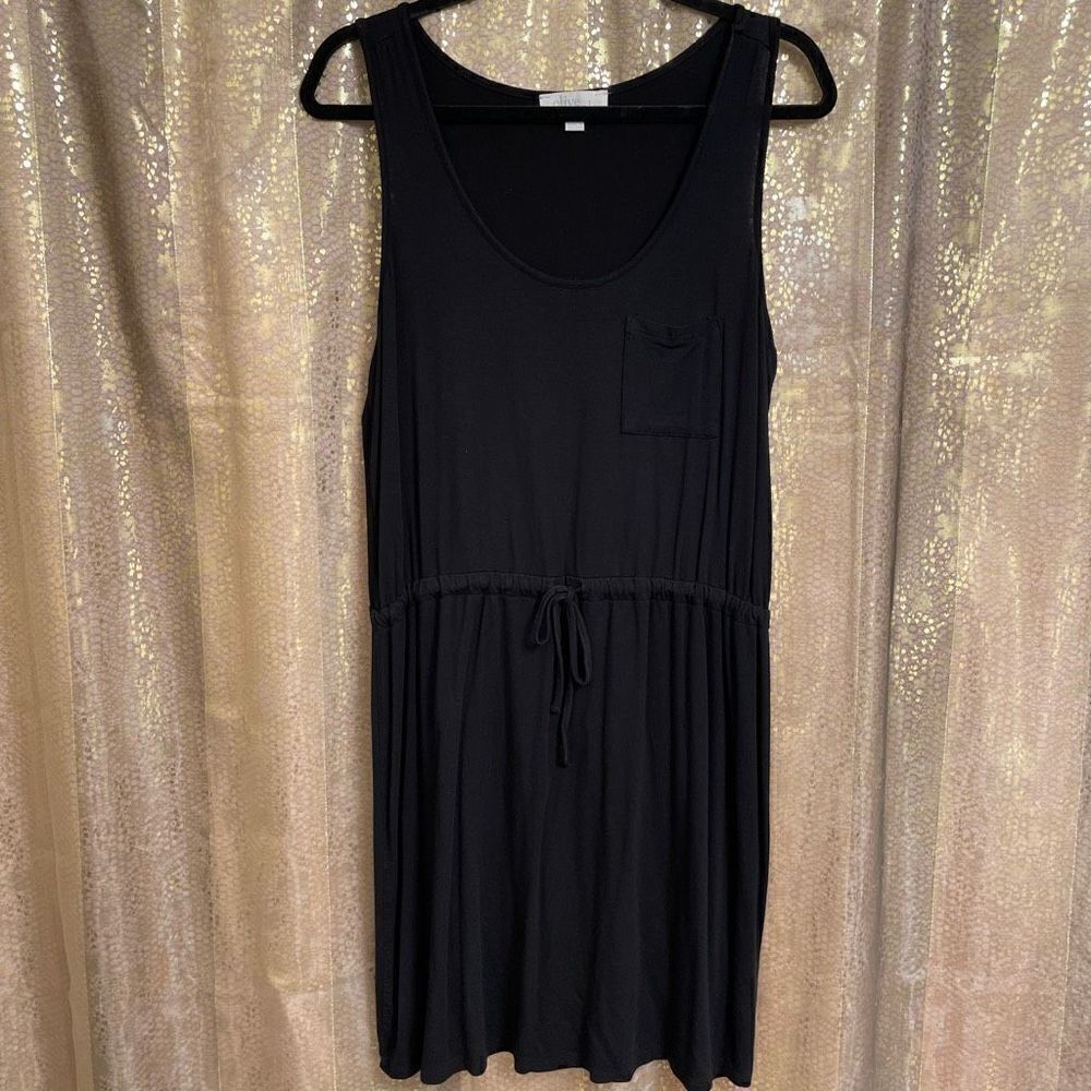 Olive & Oak Black Rayon Tie Waist Sleeveless Casual Dress, Large